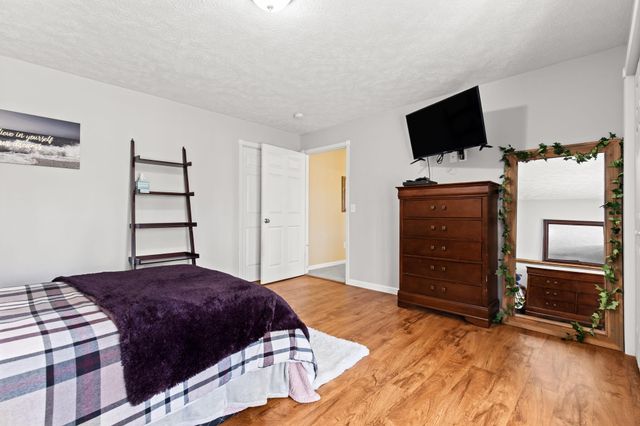11033 Sandy Oak Trail, Cedar Springs, MI 49319