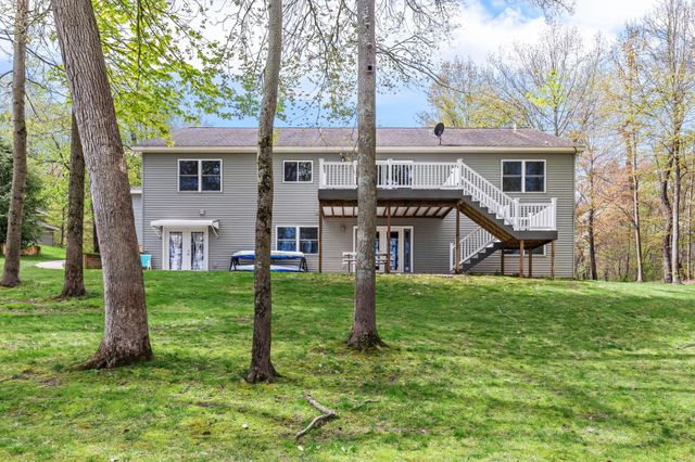 11033 Sandy Oak Trail, Cedar Springs, MI 49319