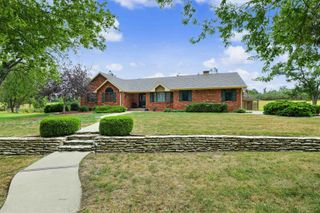 100 River Place #7, Salina, KS 67401
