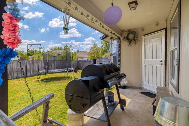 203 Endeavour, Kyle, TX 78640