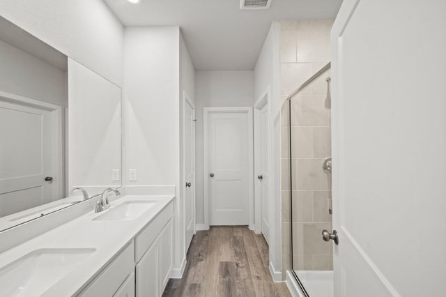 1116 Independence Avenue, Bay City, TX 77414