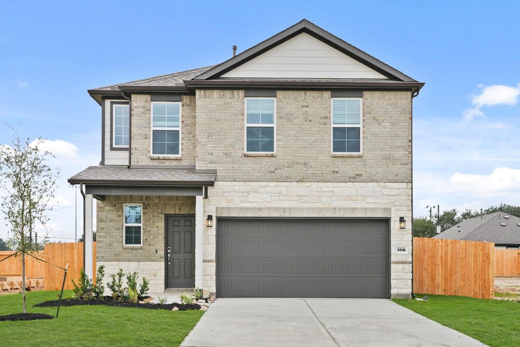 1116 Independence Avenue, Bay City, TX 77414