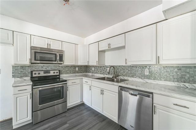 18 Quail Run A, Decatur, GA 30035
