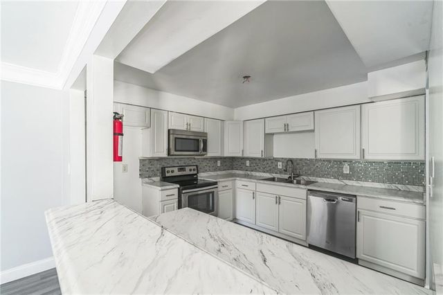 18 Quail Run A, Decatur, GA 30035