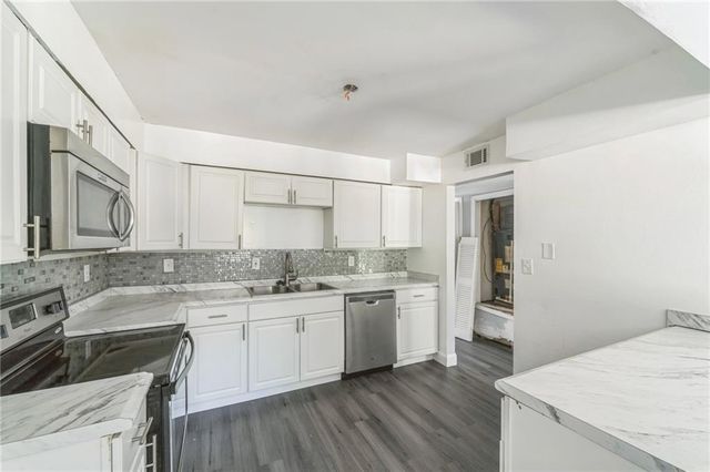 18 Quail Run A, Decatur, GA 30035