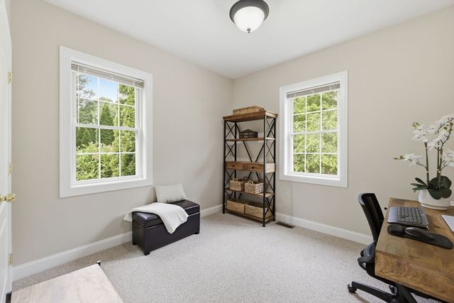 413 Batchelor St, Granby, MA 01033