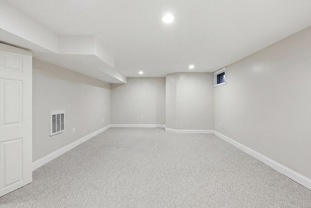 413 Batchelor St, Granby, MA 01033