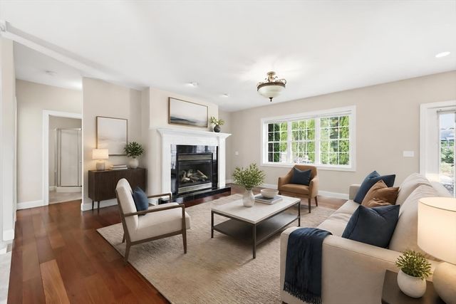 413 Batchelor St, Granby, MA 01033
