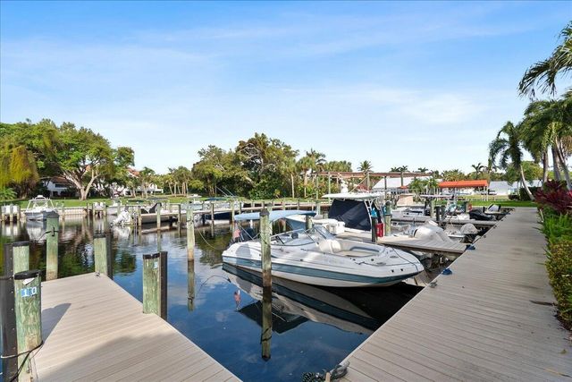 2359 TREASURE ISLE Drive 31, Palm Beach Gardens, FL 33410