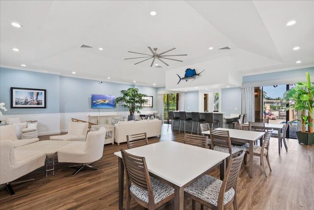 2359 TREASURE ISLE Drive 31, Palm Beach Gardens, FL 33410