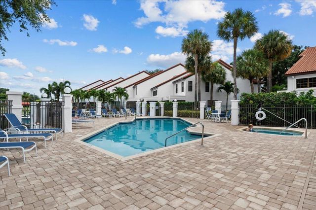 2359 TREASURE ISLE Drive 31, Palm Beach Gardens, FL 33410
