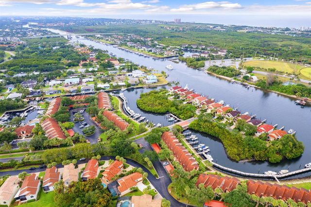 2359 TREASURE ISLE Drive 31, Palm Beach Gardens, FL 33410