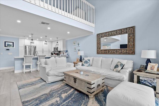 2359 TREASURE ISLE Drive 31, Palm Beach Gardens, FL 33410