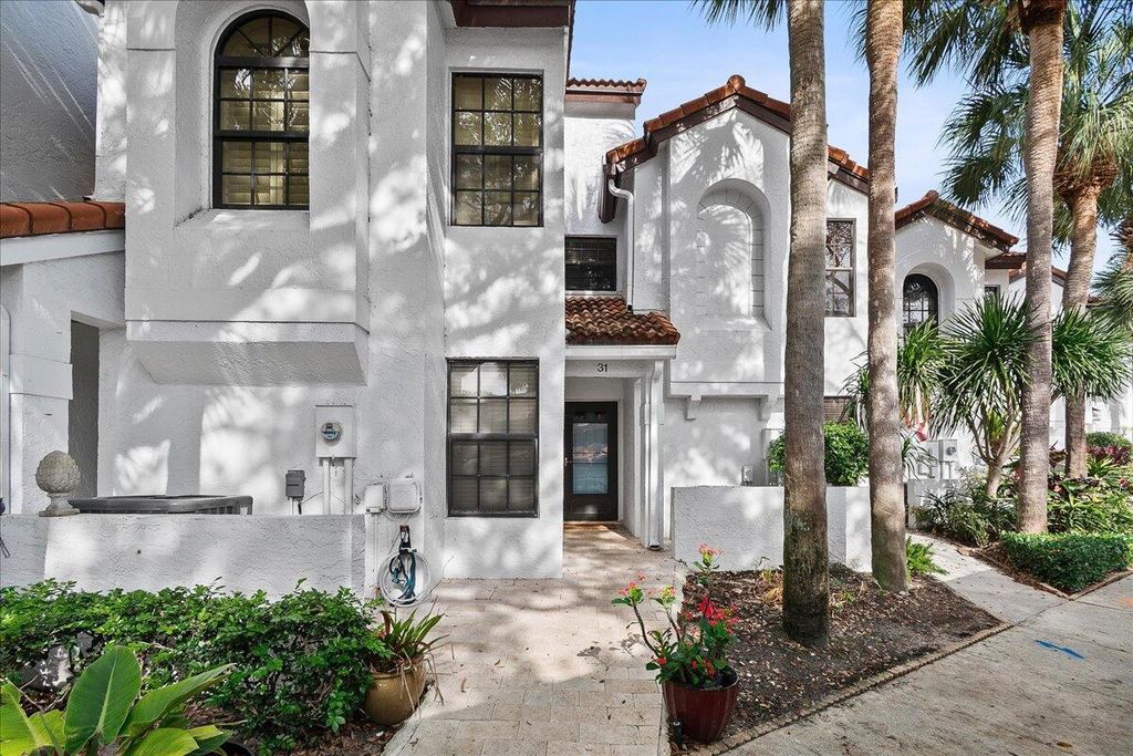 2359 TREASURE ISLE Drive 31, Palm Beach Gardens, FL 33410