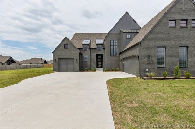 16516 S 1st East Court, Glenpool, OK 74033