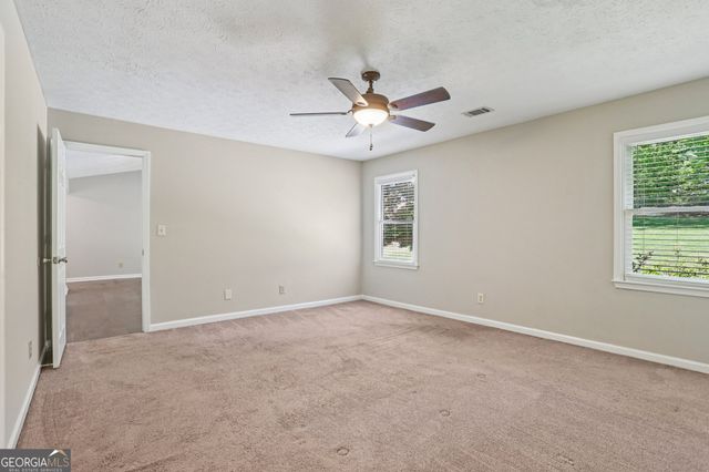 34 Dogwood Lane, Newnan, GA 30263