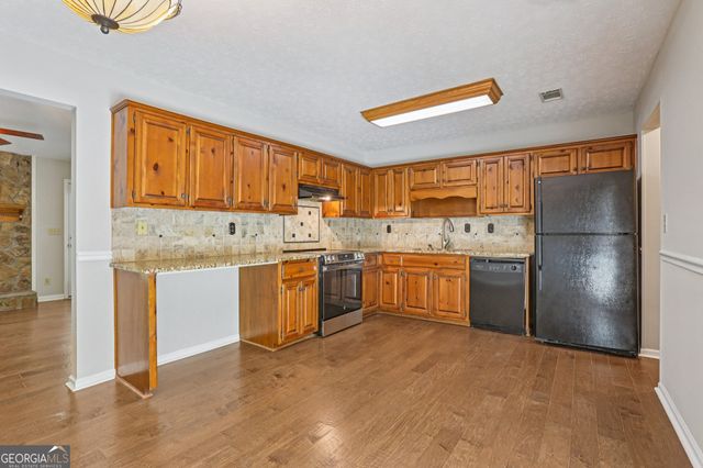 34 Dogwood Lane, Newnan, GA 30263
