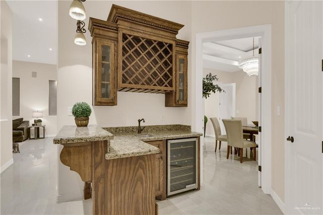 1815 El Mileno Drive, Palmhurst, TX 78573