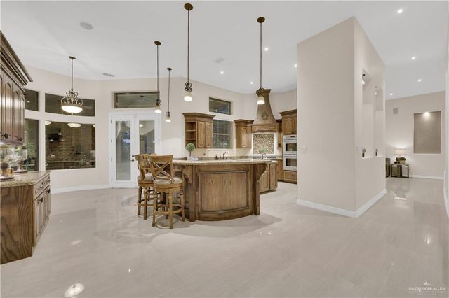 1815 El Mileno Drive, Palmhurst, TX 78573