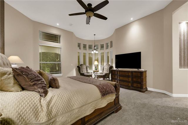 1815 El Mileno Drive, Palmhurst, TX 78573