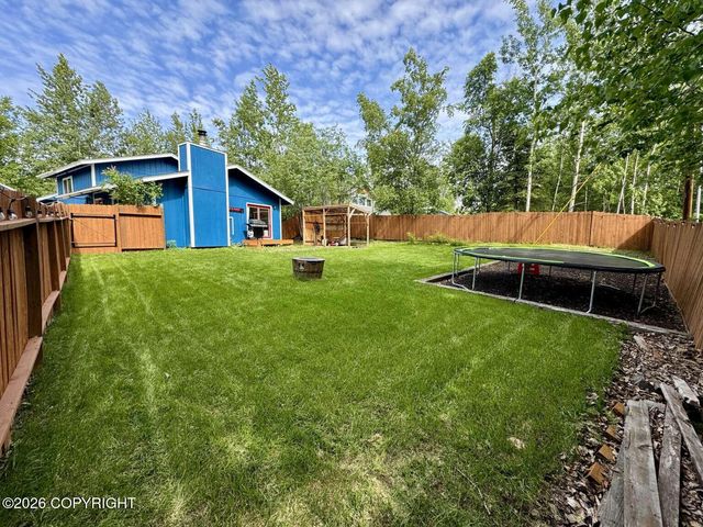2661 N Cottonwood Loop, Wasilla, AK 99654
