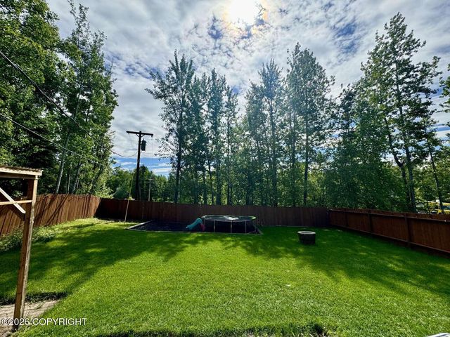 2661 N Cottonwood Loop, Wasilla, AK 99654