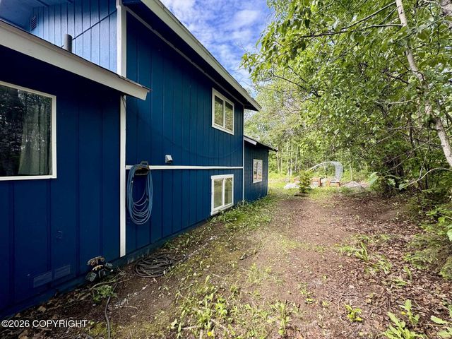 2661 N Cottonwood Loop, Wasilla, AK 99654