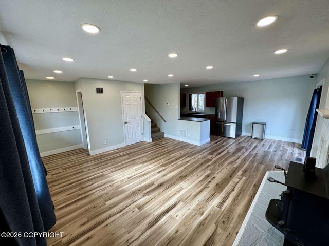 2661 N Cottonwood Loop, Wasilla, AK 99654