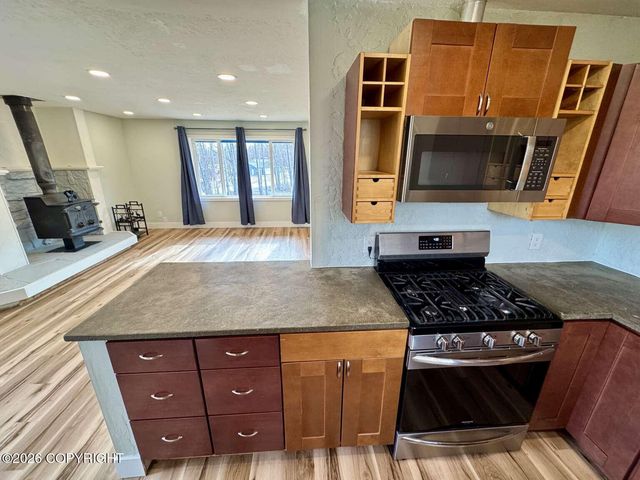 2661 N Cottonwood Loop, Wasilla, AK 99654
