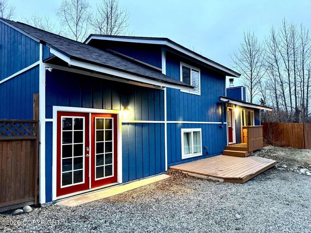 2661 N Cottonwood Loop, Wasilla, AK 99654