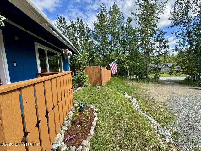 2661 N Cottonwood Loop, Wasilla, AK 99654