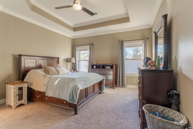 9954 Ella Circle, Newburgh, IN 47630