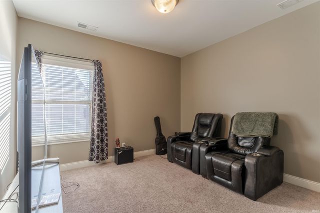 9954 Ella Circle, Newburgh, IN 47630