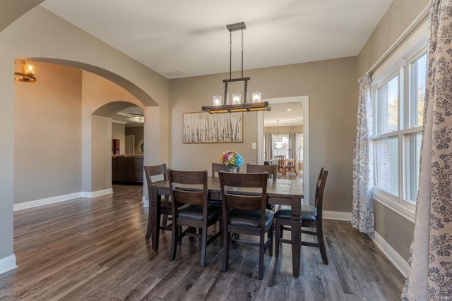 9954 Ella Circle, Newburgh, IN 47630