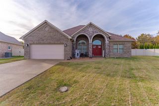 9954 Ella Circle, Newburgh, IN 47630