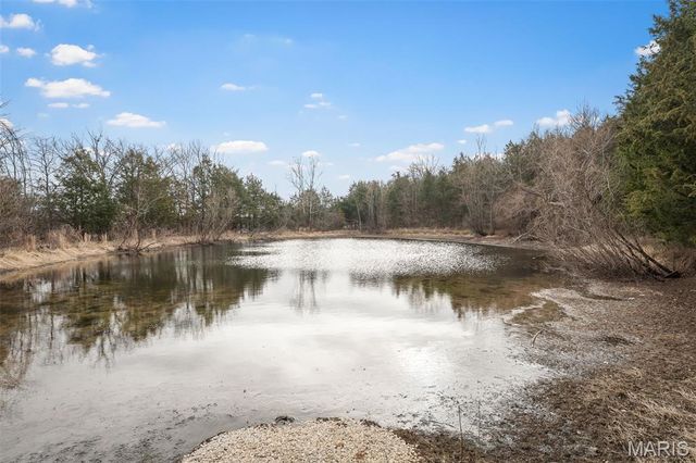 184 Finney Lake Drive, Robertsville, MO 63072