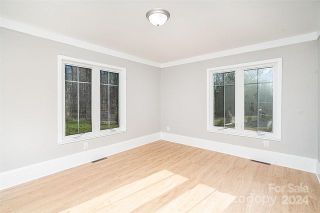 3700 Pinecrest Drive, Gastonia, NC 28056