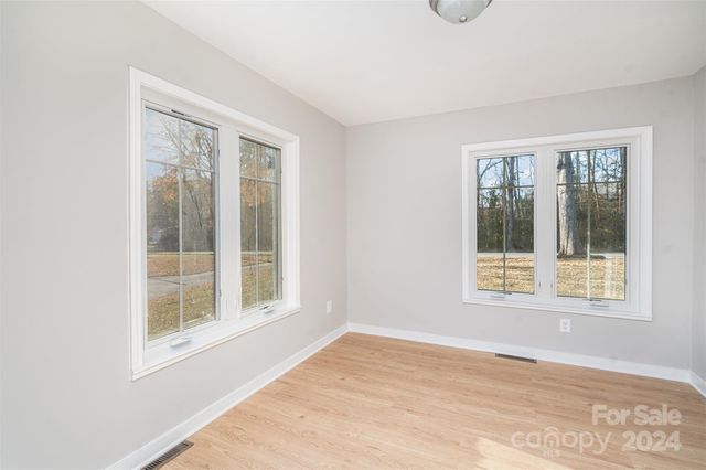 3700 Pinecrest Drive, Gastonia, NC 28056