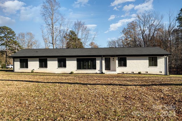 3700 Pinecrest Drive, Gastonia, NC 28056
