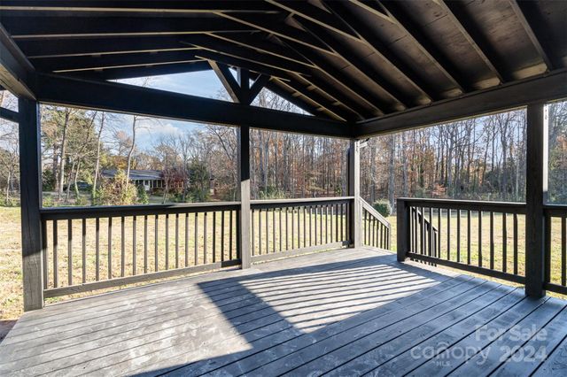 3700 Pinecrest Drive, Gastonia, NC 28056