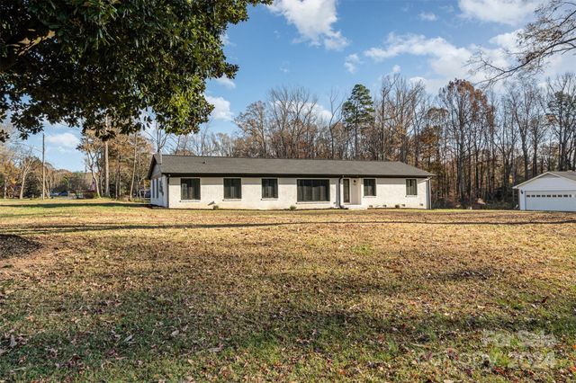 3700 Pinecrest Drive, Gastonia, NC 28056