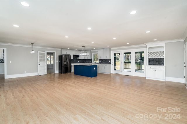 3700 Pinecrest Drive, Gastonia, NC 28056