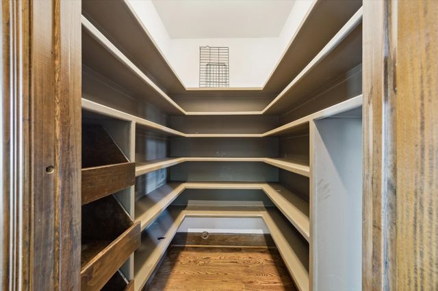 4820 Linden Street, Bellaire, TX 77401