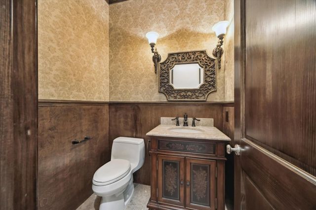 4820 Linden Street, Bellaire, TX 77401