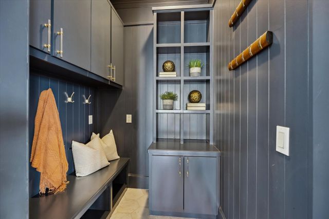 4820 Linden Street, Bellaire, TX 77401