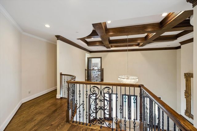 4820 Linden Street, Bellaire, TX 77401