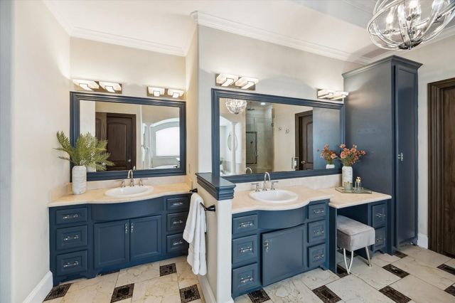 4820 Linden Street, Bellaire, TX 77401