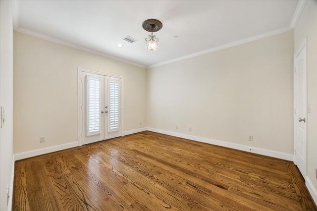 4820 Linden Street, Bellaire, TX 77401