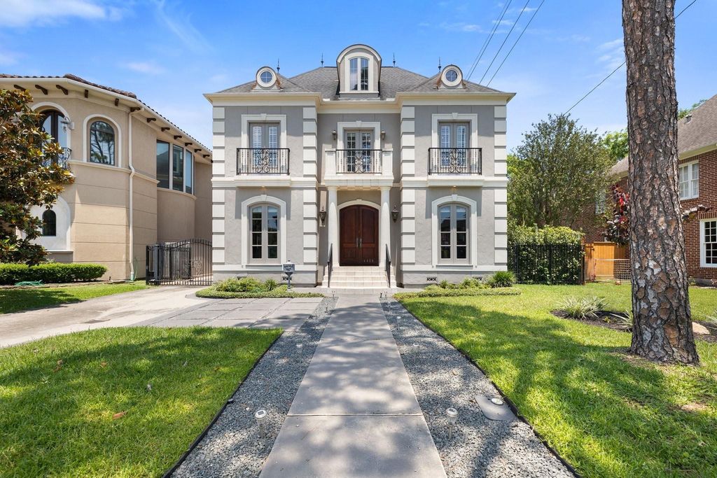 4820 Linden Street, Bellaire, TX 77401