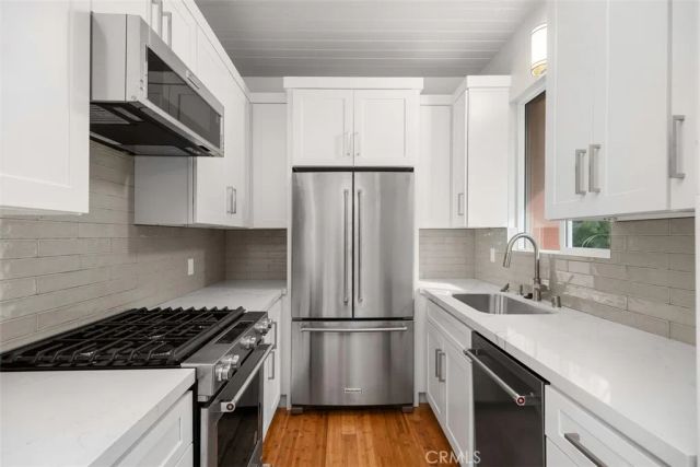 2325 Kansas Avenue 7, Santa Monica, CA 90404